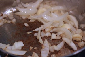 Ignore the diced onion, one of the kids was talking to me and auto-pilot took over, you really only want sliced for this recipe.